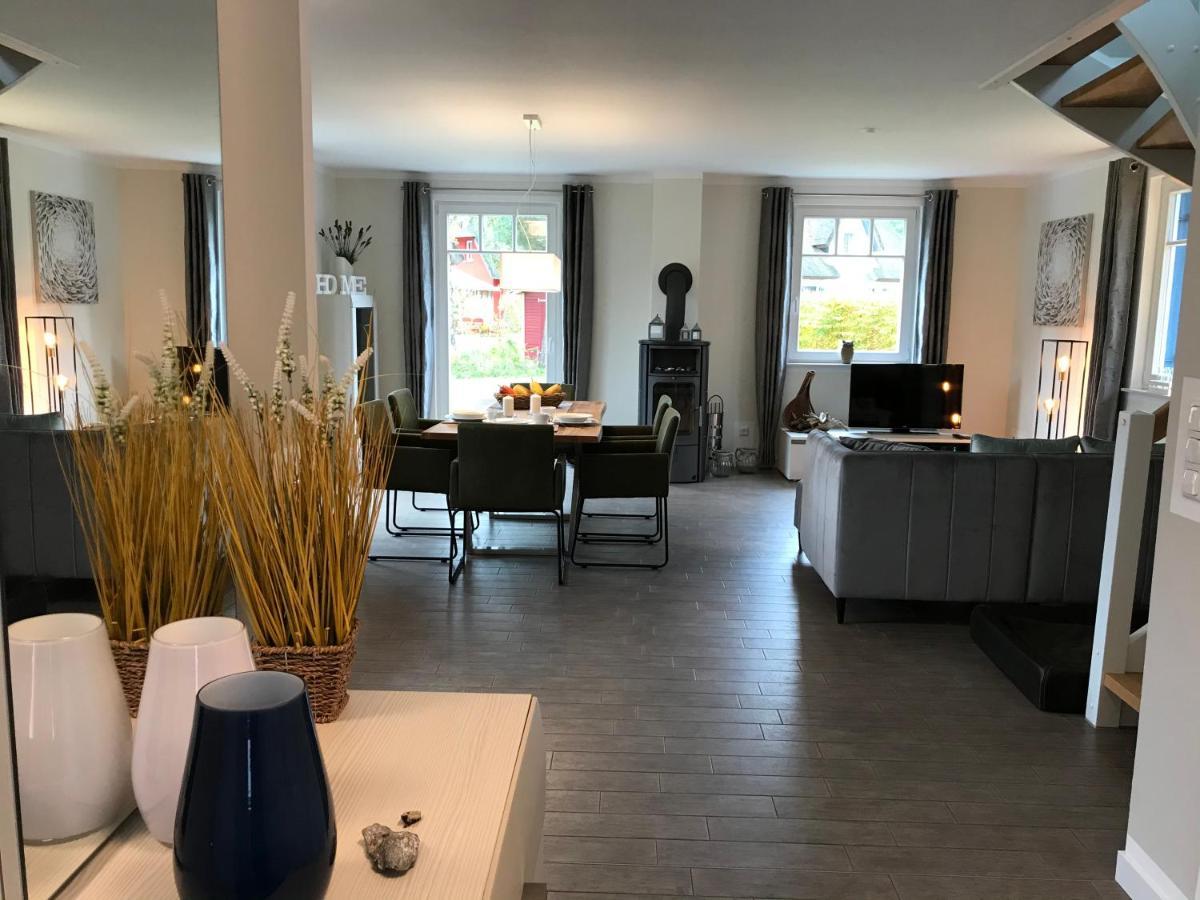 Ferienhaus Vier Jahreszeiten 글로페 외부 사진